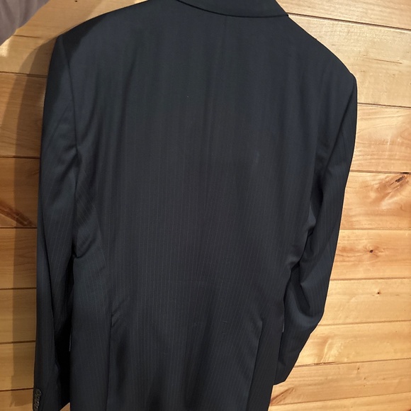 Hugo Boss 130s Suit - Picture 8 of 8